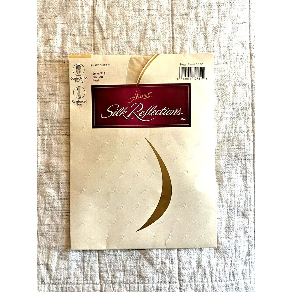 Hanes Silk Reflections Control Top Pantyhose Style 718 Size AB Pearl Sheer VTG
